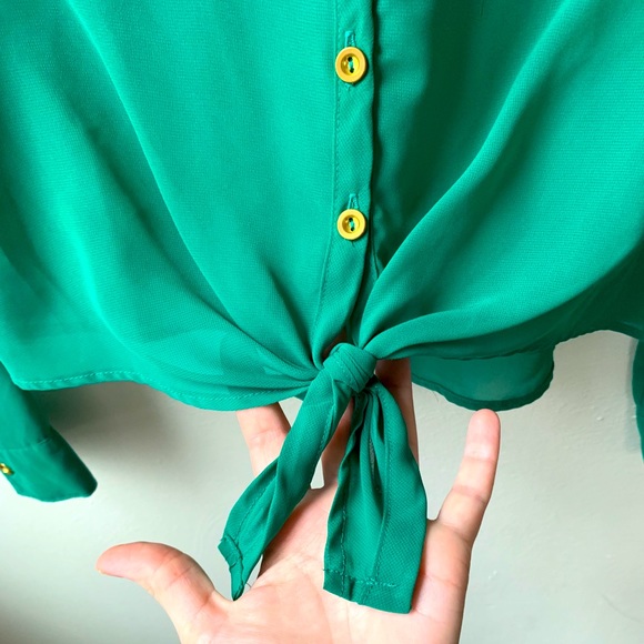 Papaya Sheer Kelly Green Blouse - Picture 6 of 8